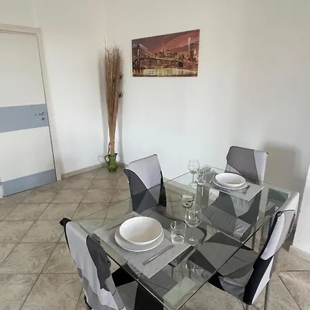 Lecasedialex It Casa Thas Lejlighed La Loggia